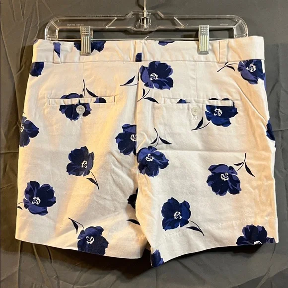 Banana Republic Floral White & Blue Shorts Women's Size 6 Whimsy - Picture 2 of 7